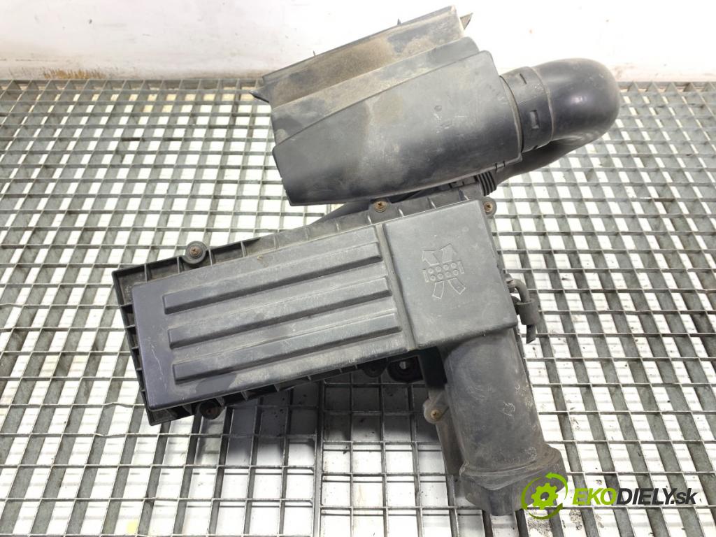 SKODA OCTAVIA II liftback 2008 77 kW 1.9 TDI 1896 Obal filtra vzduchu  (Obal vzduchového filtra)