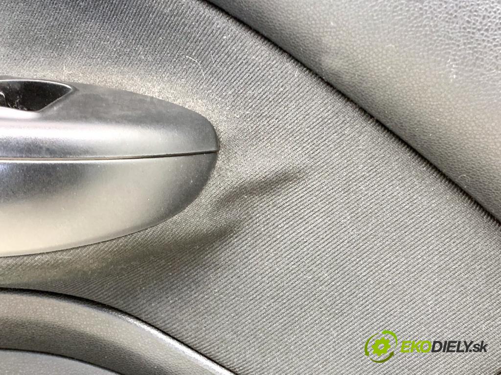 SKODA OCTAVIA II liftback 2008 77 kW 1.9 TDI 1896 čalúnenie Dvere ľavy predný