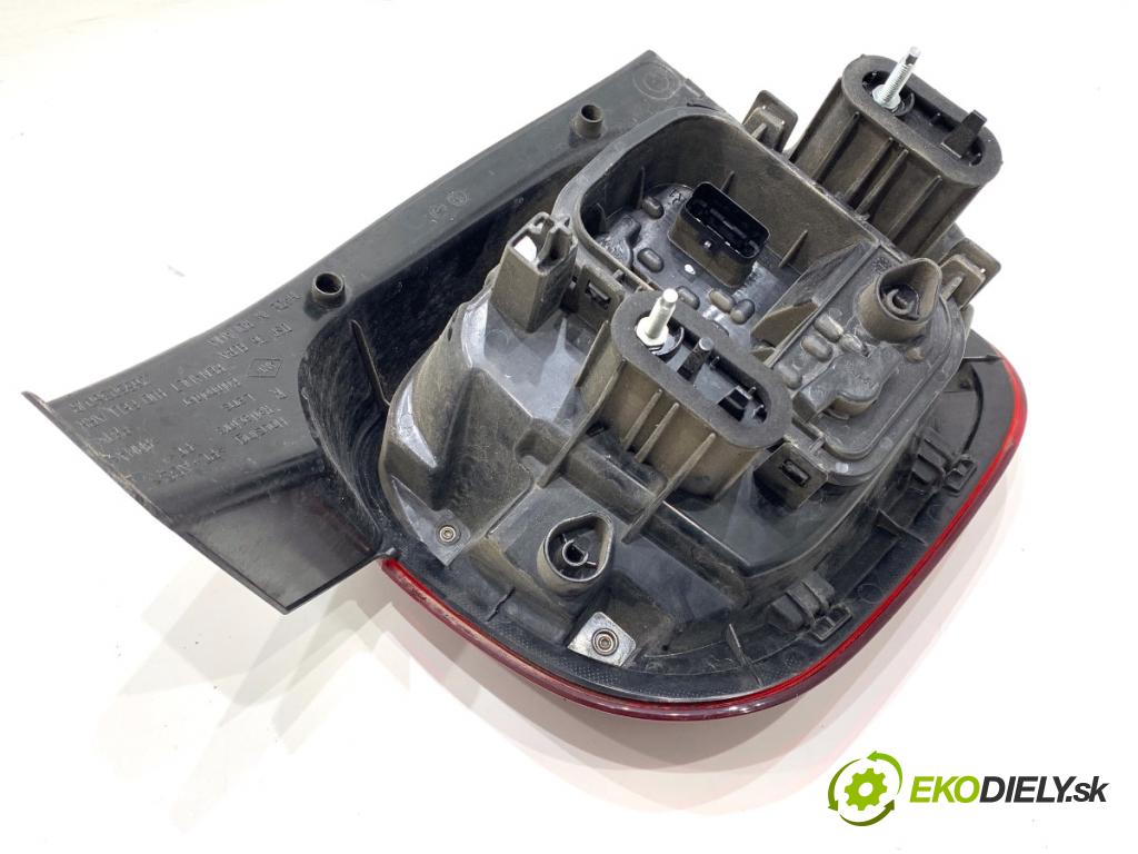 DACIA DUSTER SUV 2018 84 kW 1.6 SCe 115 (HMM1) 1598 Svetlo pravy zad 265503601R