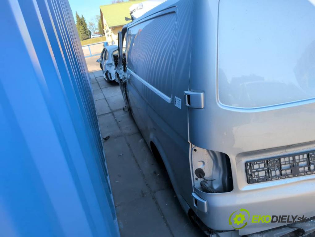 VW TRANSPORTER T6 Autobus 2024 110 kW 2.0 TDI 1968 karoséria ČTVRŤÁK: Blatník prah strecha PODŁUŻNICA