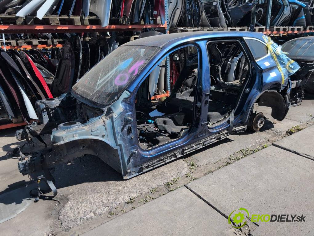 BMW F48 SUV 2017 110 kW sDrive 18 d 1995 karoséria ČTVRŤÁK: Blatník prah strecha PODŁUŻNICA
