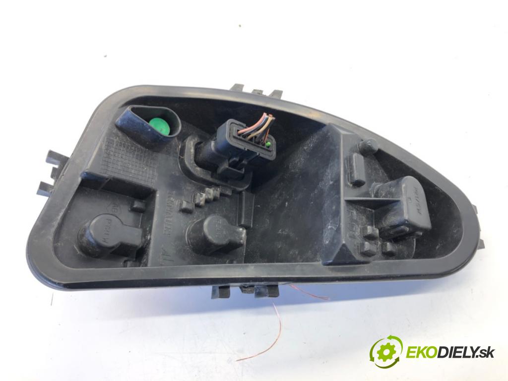 RENAULT CLIO III liftback 2009 74 kW 1.2 16V (BR0P, CR0P) 1149 vložka svetla pravy zad