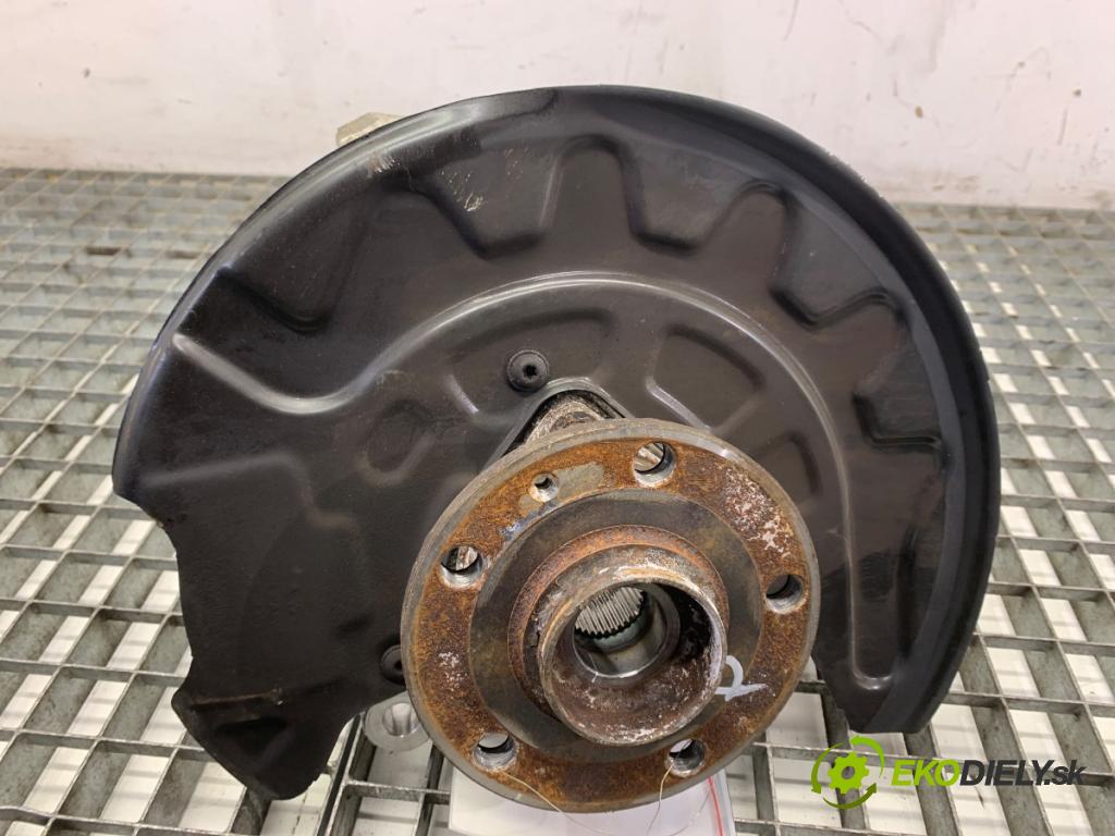 SKODA OCTAVIA IV liftback 2023 140 kW 2.0 TSI 4x4 1984 náboj pravy predný 