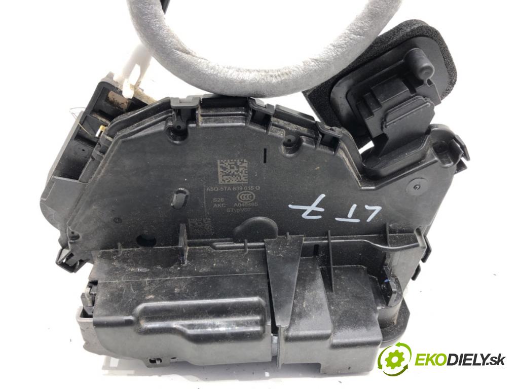 SKODA OCTAVIA IV liftback 2023 140 kW 2.0 TSI 4x4 1984 zámok Dvere ľavy zad 5TA839015Q