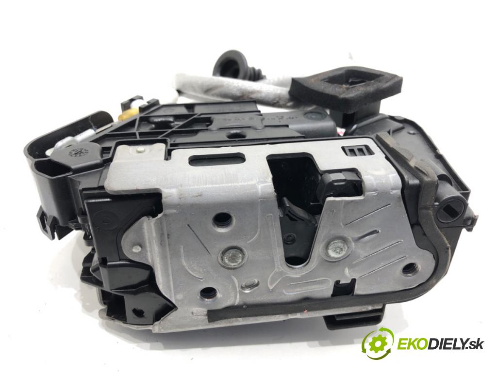 SKODA OCTAVIA IV liftback 2023 140 kW 2.0 TSI 4x4 1984 zámok Dvere pravy predný 5TB837016E