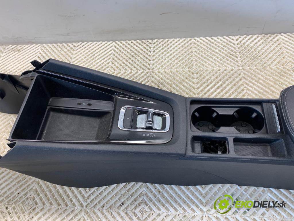 SKODA OCTAVIA IV liftback 2023 140 kW 2.0 TSI 4x4 1984 Tunel stredový 5E4863045C (Stredový tunel)