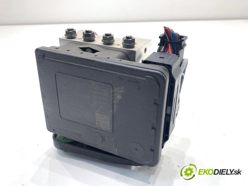 SKODA OCTAVIA IV liftback 2023 140 kW 2.0 TSI 4x4 1984 Pumpa ABS 5WA614517CF (Pumpa ABS)