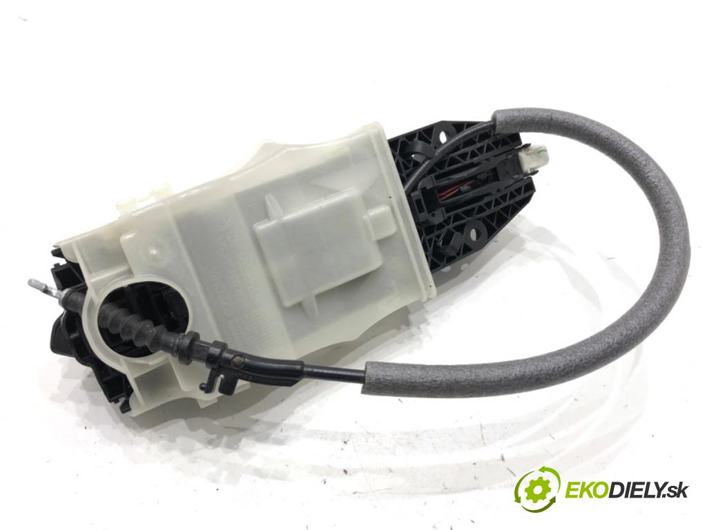 SKODA OCTAVIA IV liftback 2023 140 kW 2.0 TSI 4x4 1984 Kľučka vonkajšia pravy predný