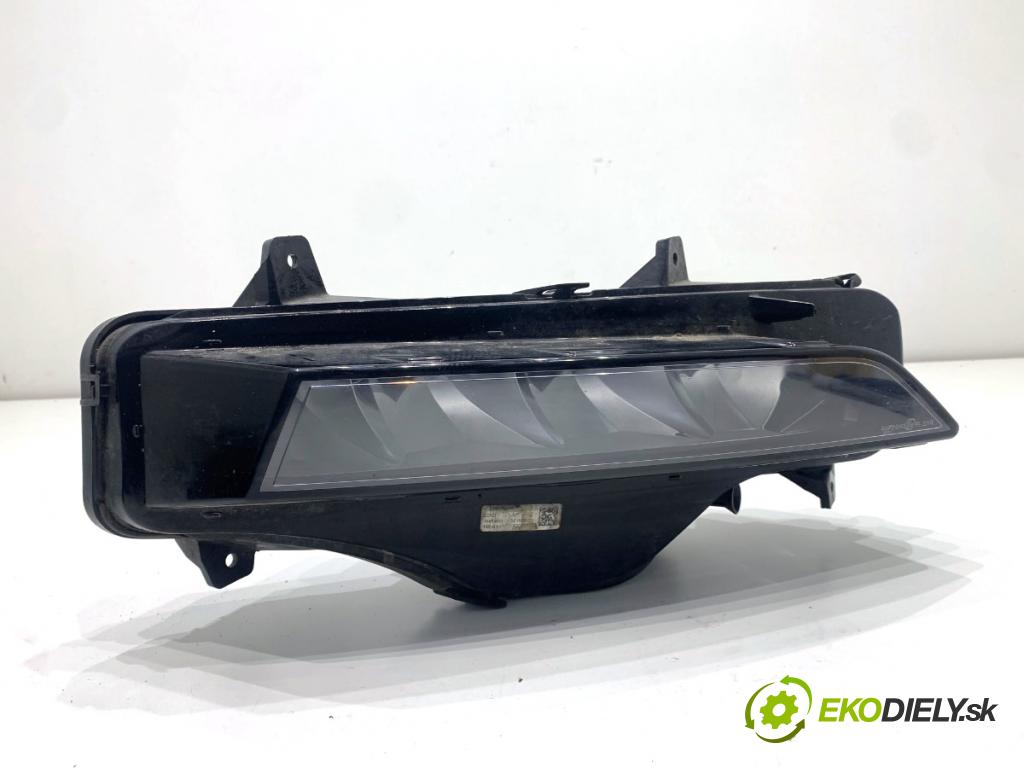 SKODA OCTAVIA IV liftback 2023 140 kW 2.0 TSI 4x4 1984 Hmlové svetlo, hmlovka pravy predný 5E3941700