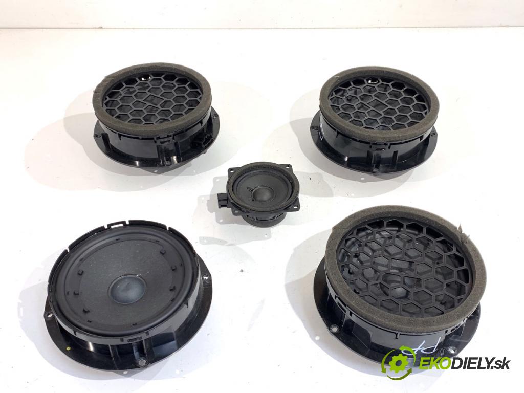 SKODA OCTAVIA IV liftback 2023 140 kW 2.0 TSI 4x4 1984 reproduktory 5E3035411A 5E3035411E