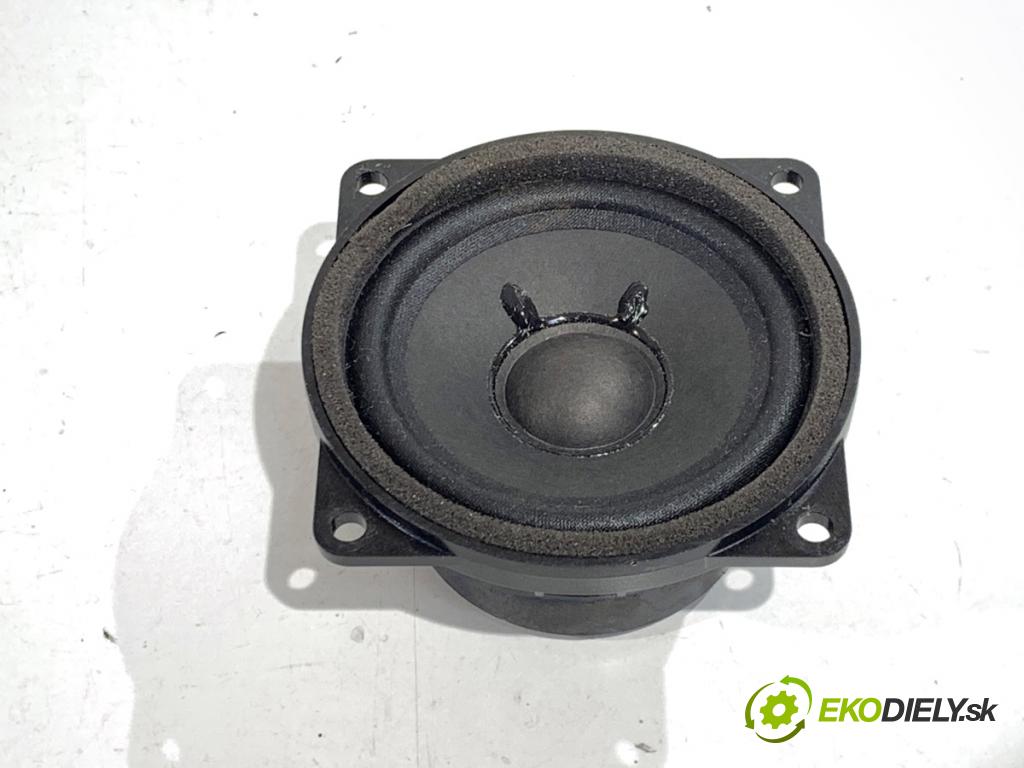SKODA OCTAVIA IV liftback 2023 140 kW 2.0 TSI 4x4 1984 reproduktory 5E3035411A 5E3035411E