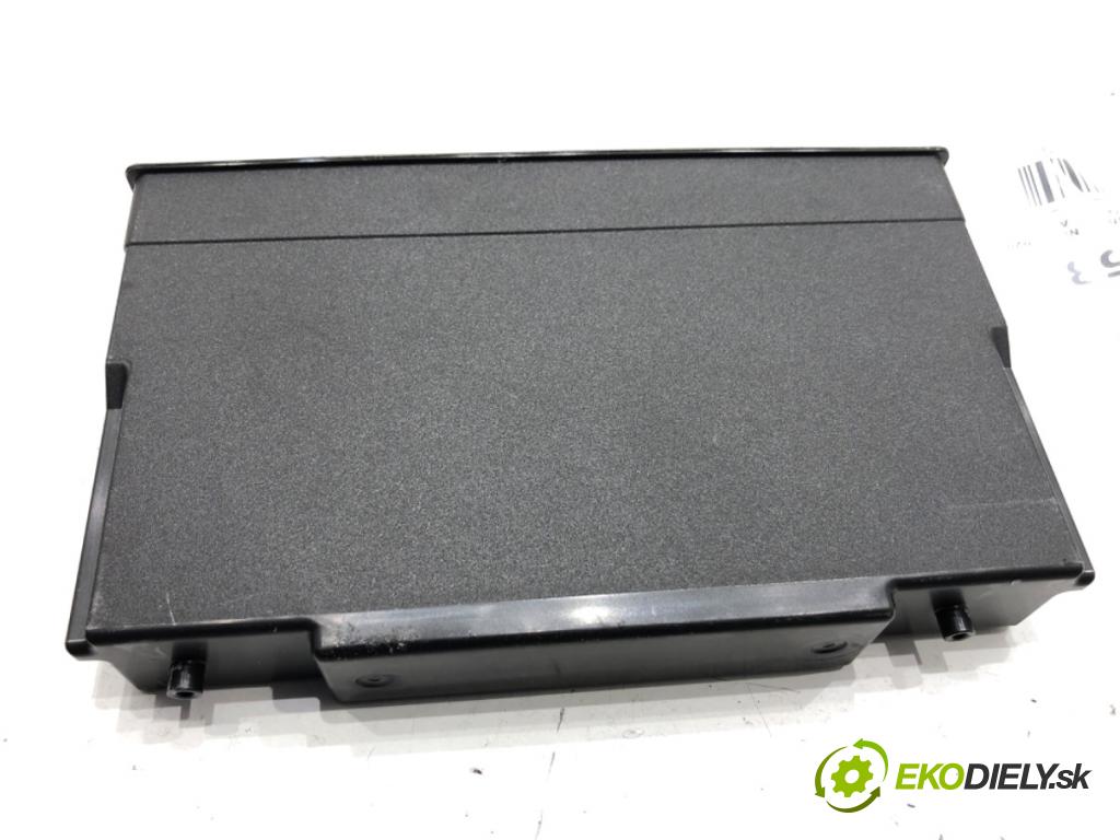 SKODA OCTAVIA IV liftback 2023 140 kW 2.0 TSI 4x4 1984 Modul sedačky 5WA959760H
