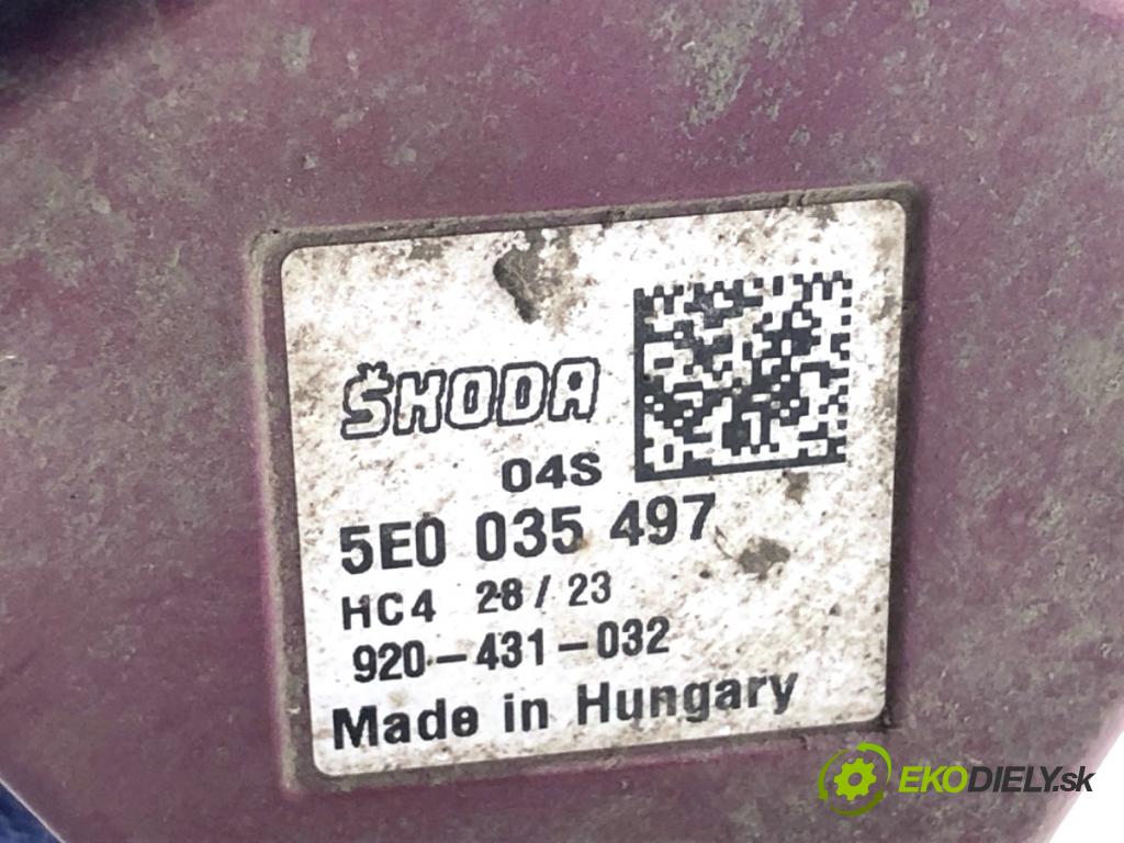 SKODA OCTAVIA IV liftback 2023 140 kW 2.0 TSI 4x4 1984 Zosilňovač Antenní: 5E0035497 (Zosilňovač)