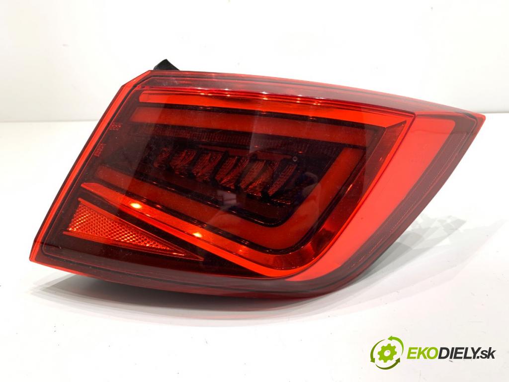 SEAT LEON III liftback 2019 221 kW 2.0 Cupra 1984 Svetlo pravy zad 5F9945208B
