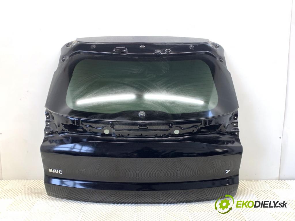 BAIC X75 SUV 2024 138 kW DCT 1498 kapota zad 