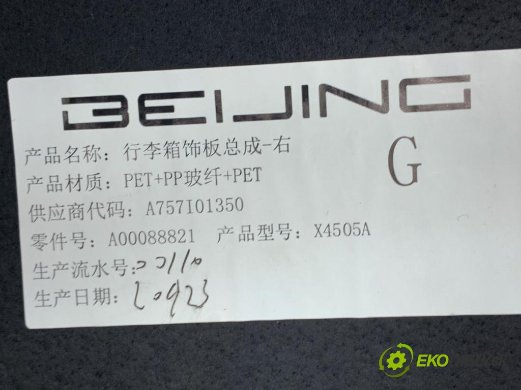 BAIC X75 SUV 2024 138 kW DCT 1498 čalúnenie kufra pravy A00088821