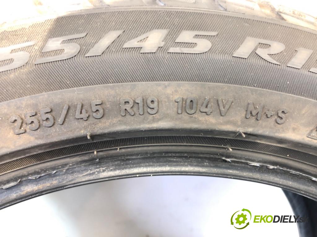 --- ---      PNEUMATIKA: zima 1X 255/45 19" PIRELLI