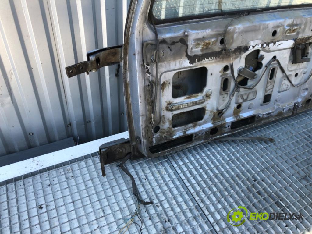 TATA SAFARI SUV 1999 64 kW 2.0 TDi 4x4 1948 kapota zad