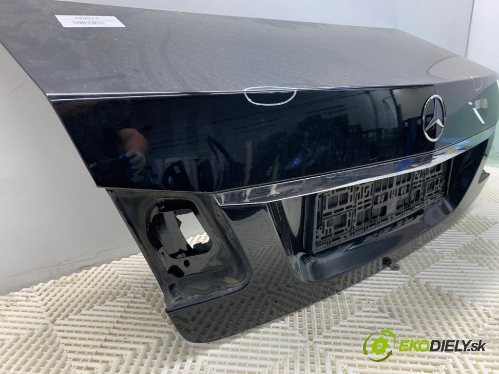MERCEDES-BENZ W212 sedan 2014 115 kW E 200 NGT (212.035) 1991 kapota zadní část 040