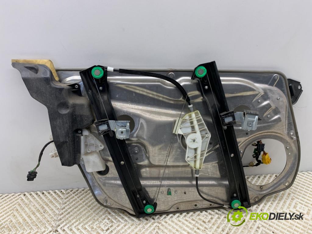 MERCEDES-BENZ W212 sedan 2014 115 kW E 200 NGT (212.035) 1991 Mechanizmus okna pravy predný