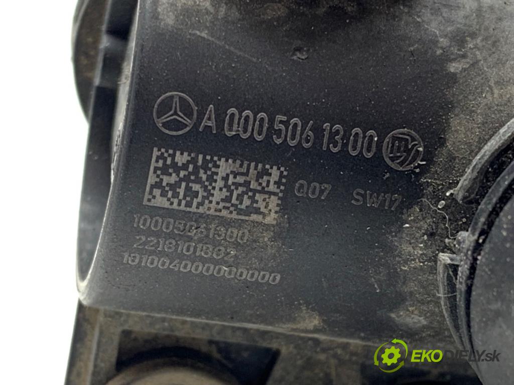 MERCEDES-BENZ eSPRINTER Skrzynia Skrzynia 2022 85 kW Electric (910.633) Ventil vody A0005061300