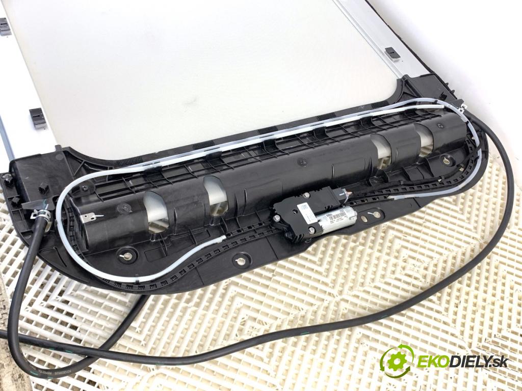 BAIC X75 SUV 2024 138 kW DCT 1498 strešné okno