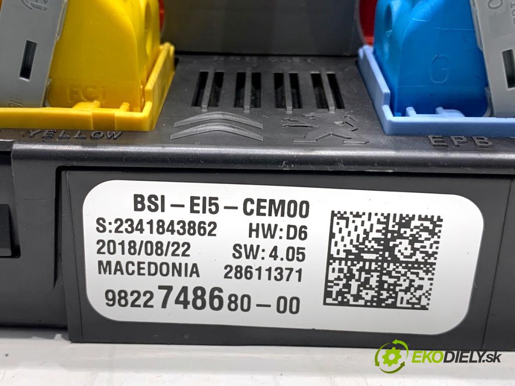 PEUGEOT 508 II liftback 2018 130 kW 2.0 BlueHDI 180 (FHEHZR, FHEHZN) 1997 Modul BSI 9822748680 (Poistková skrinka)