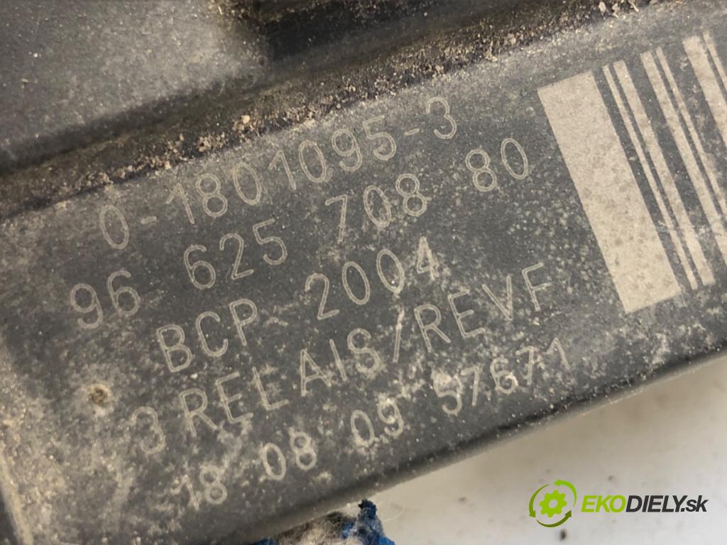 PEUGEOT 508 II liftback 2018 130 kW 2.0 BlueHDI 180 (FHEHZR, FHEHZN) 1997 relé sviečok žhavenia 9662570880 (Relé)