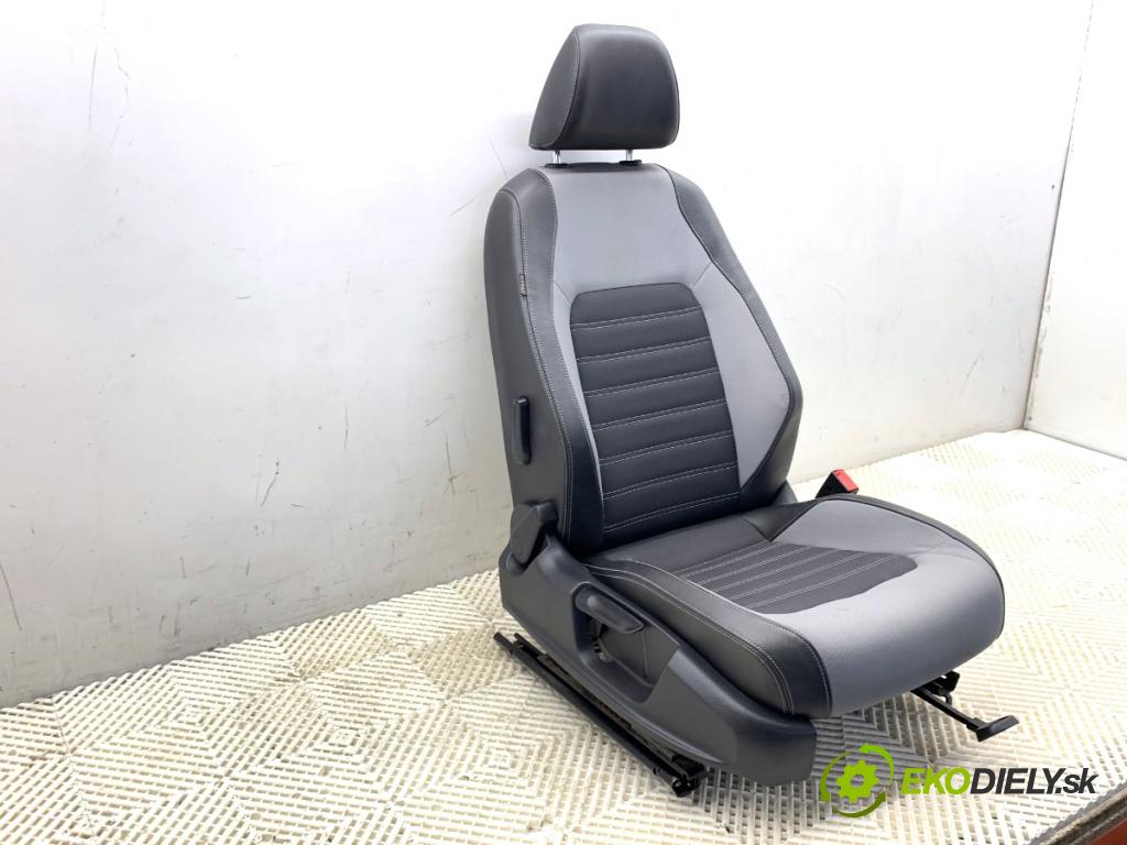 VW JETTA IV sedan 2012 90 kW 1.4 TSI 1390 sedadlo pravý přední část