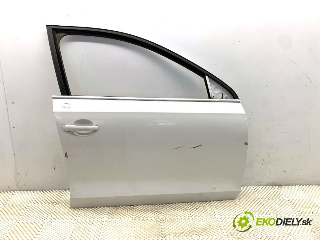 VW JETTA IV sedan 2012 90 kW 1.4 TSI 1390 dveře pravý přední část LB9A