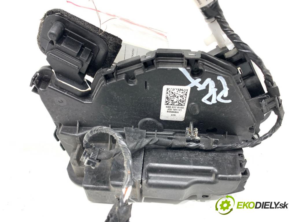 VW PASSAT B8 sedan 2022 206 kW 2.0 TSI 4motion 1984 zámok Dvere pravy predný 5NB837016D