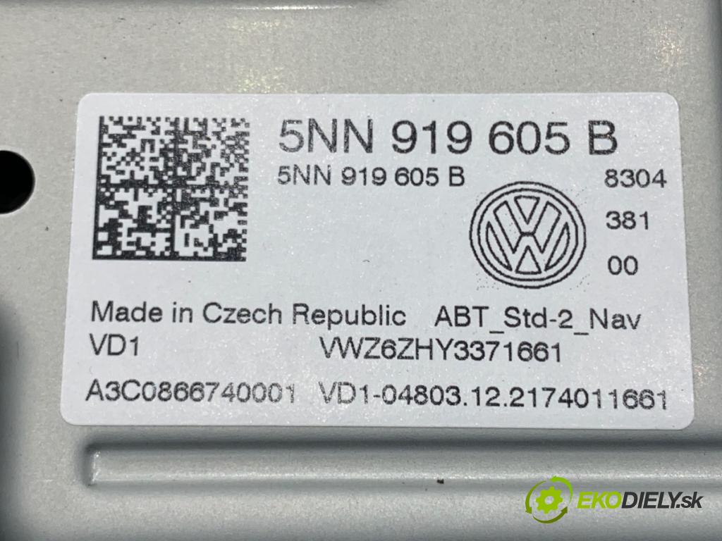 VW PASSAT B8 sedan 2022 206 kW 2.0 TSI 4motion 1984 Dislpej 5NN919605B (Prístrojová doska)