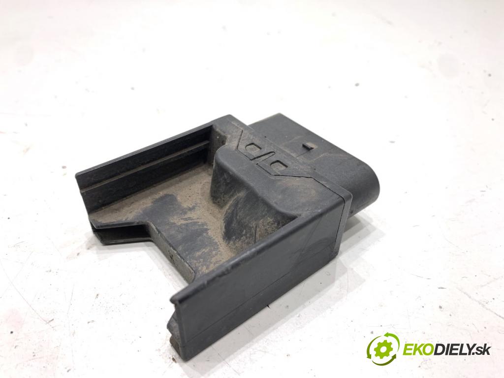 VW PASSAT B8 sedan 2022 206 kW 2.0 TSI 4motion 1984 Modul pumpy paliva 3Q0906093A