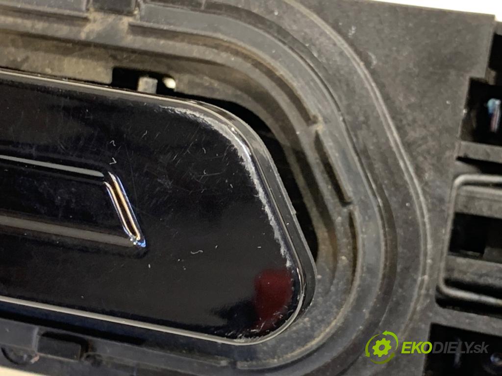 BAIC X75 SUV 2024 138 kW DCT 1498 Kľučka vonkajšia ľavy predný