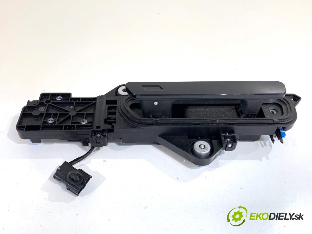 BAIC X75 SUV 2024 138 kW DCT 1498 Kľučka vonkajšia ľavy predný