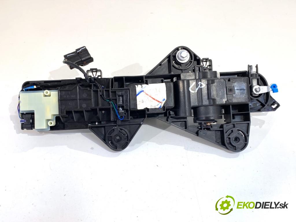 BAIC X75 SUV 2024 138 kW DCT 1498 Kľučka vonkajšia ľavy predný