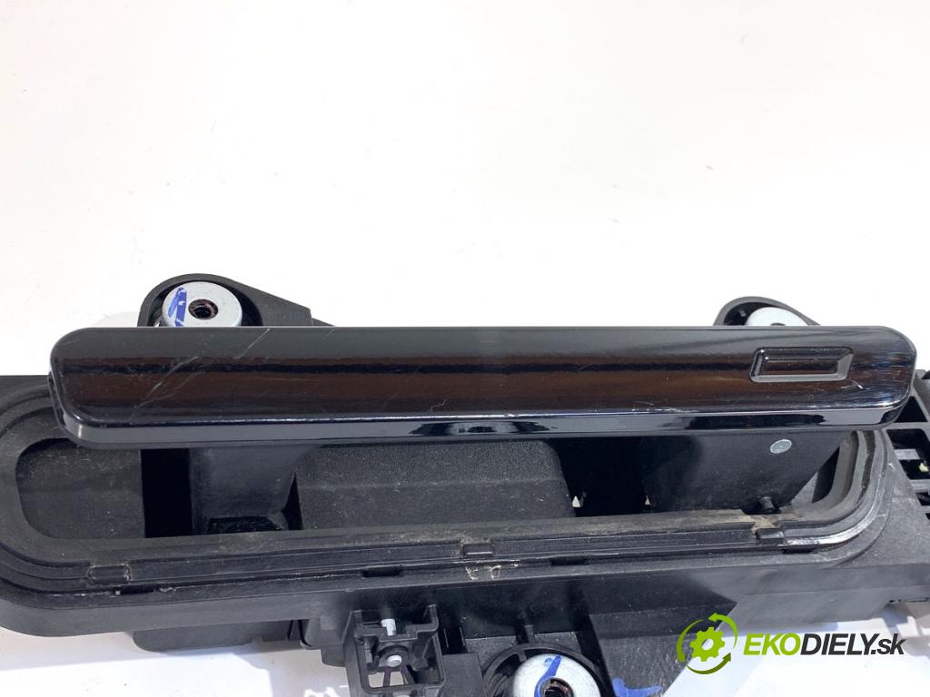 BAIC X75 SUV 2024 138 kW DCT 1498 Kľučka vonkajšia pravy predný