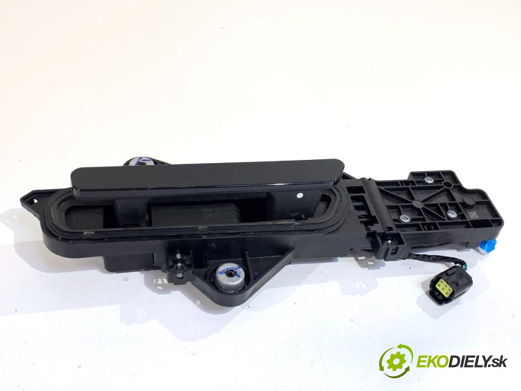 BAIC X75 SUV 2024 138 kW DCT 1498 Kľučka vonkajšia pravy zad 