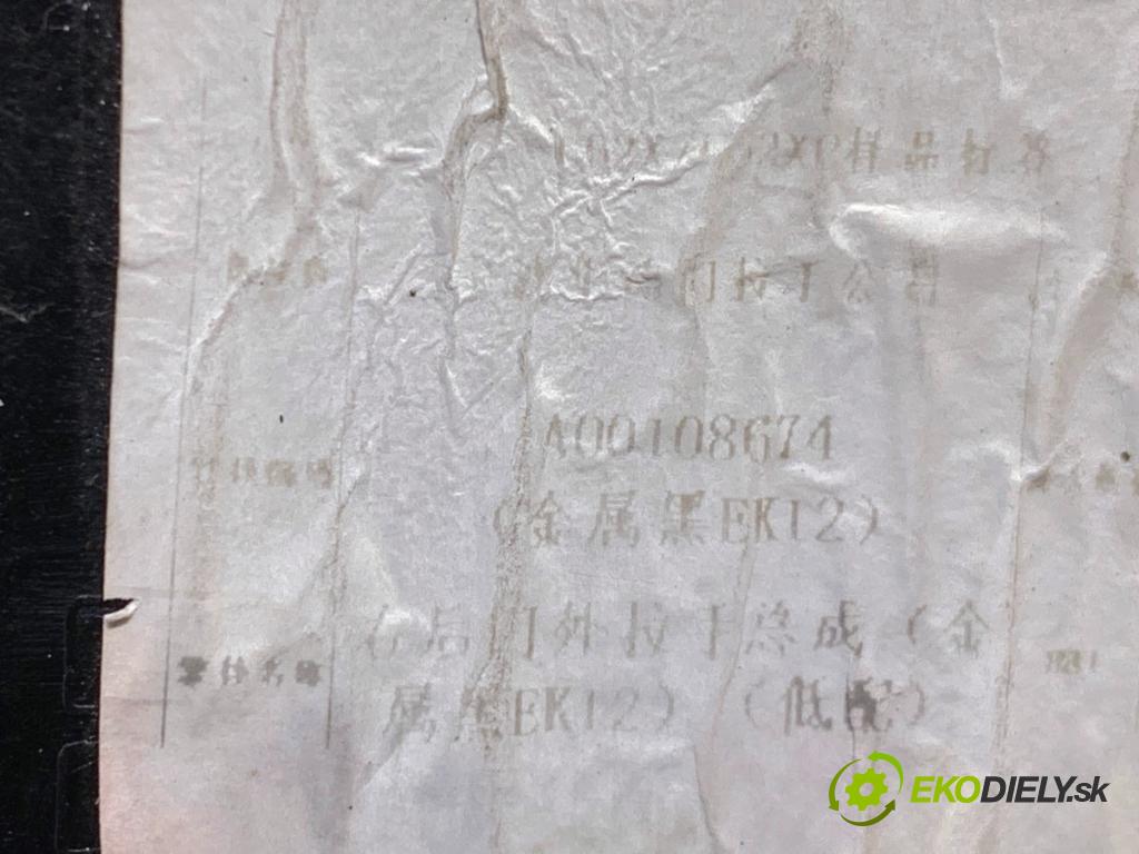 BAIC X75 SUV 2024 138 kW DCT 1498 Kľučka vonkajšia pravy zad