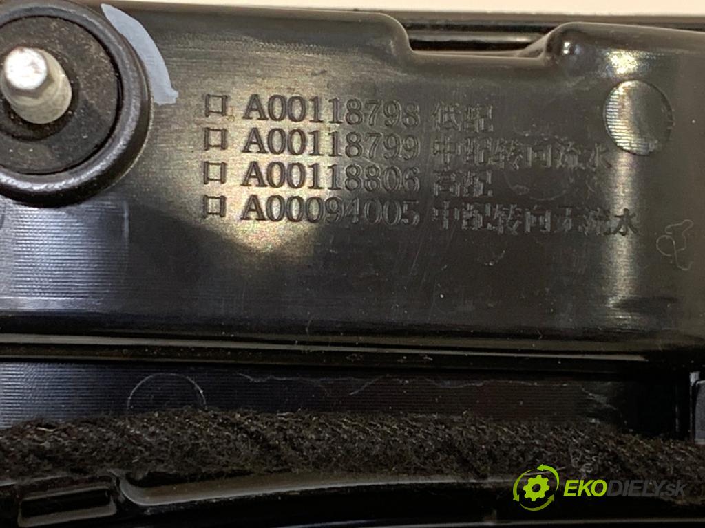 BAIC X75 SUV 2024 138 kW DCT 1498 Zadné čelo Lišta dverí zad A00118798