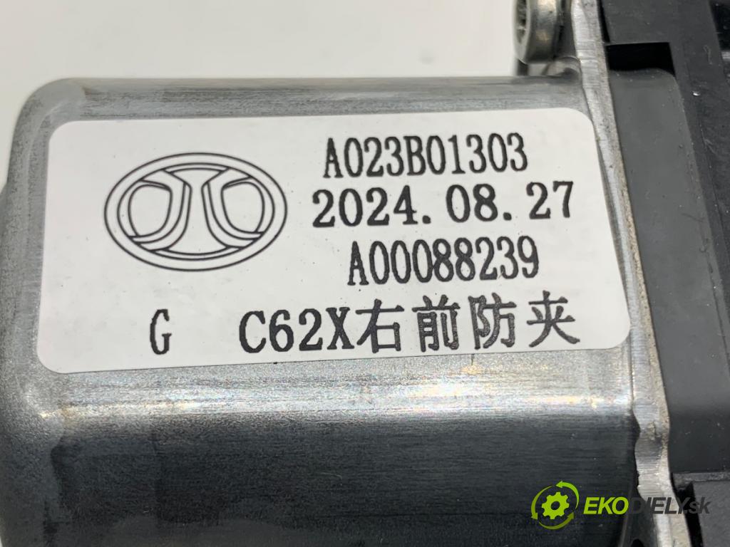 BAIC X75 SUV 2024 138 kW DCT 1498 Mechanizmus okna pravy predný 0130823443