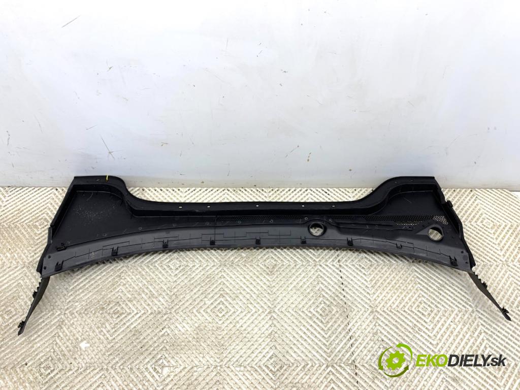 BAIC X75 SUV 2024 138 kW DCT 1498 Torpédo, plast pod čelné okno A512X02054 (Torpédo (plast pod čelným sklom))