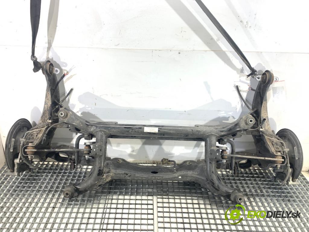 BAIC X75 SUV 2024 138 kW DCT 1498 Výstuha zad 