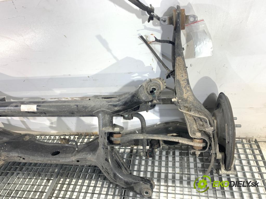 BAIC X75 SUV 2024 138 kW DCT 1498 Výstuha zad