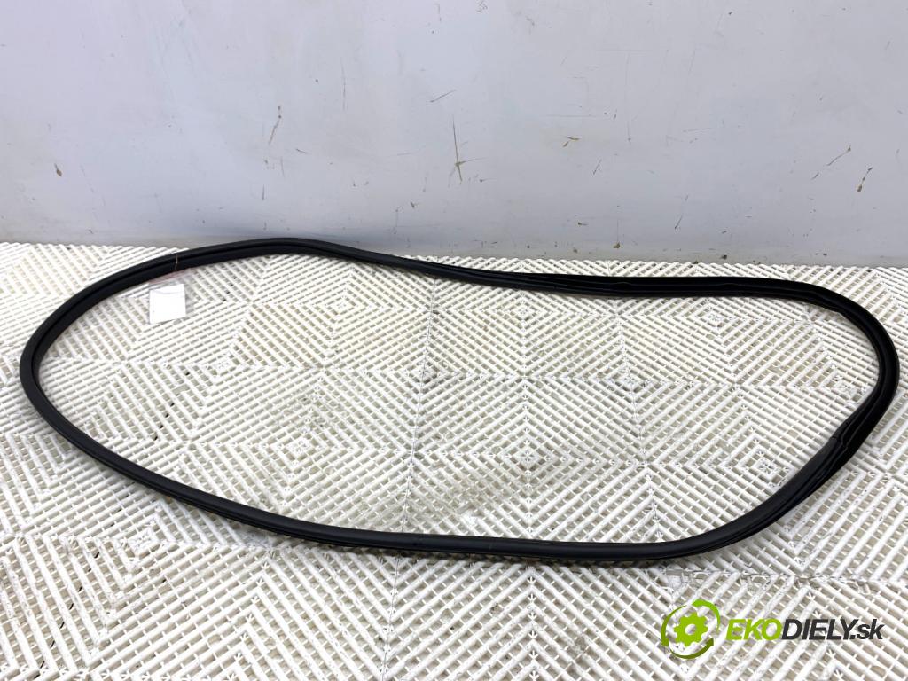 BAIC X75 SUV 2024 138 kW DCT 1498 tesnenie Dvere zad pravá (Karoséria ostatné)