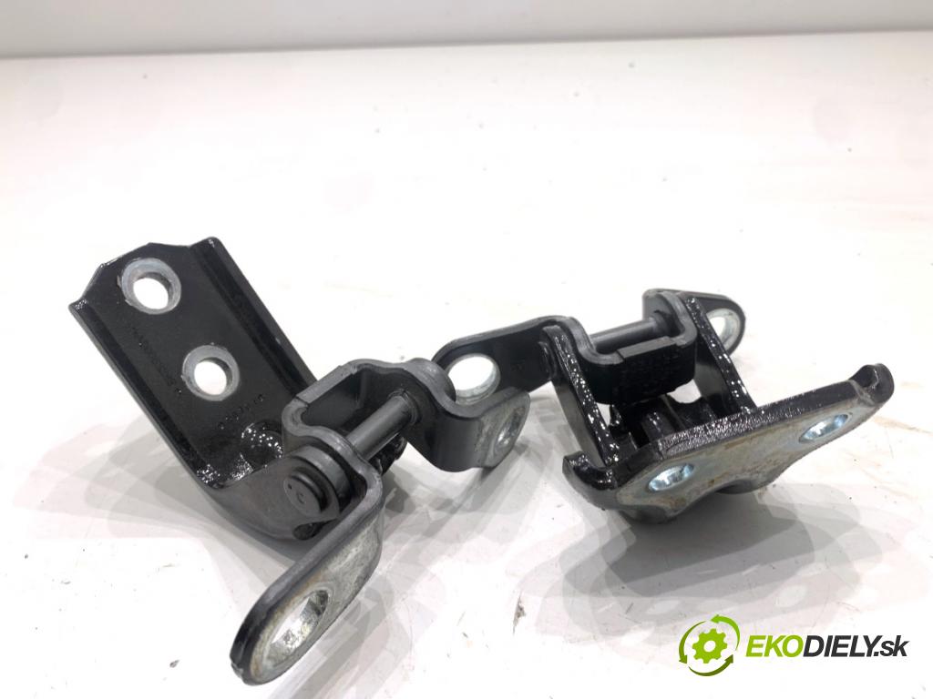 BAIC X75 SUV 2024 138 kW DCT 1498 závesky Dvere zad pravé A00083299