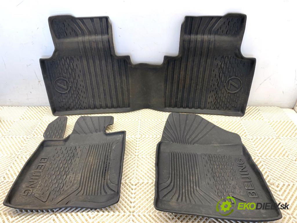 BAIC X75 SUV 2024 138 kW DCT 1498 koberček
