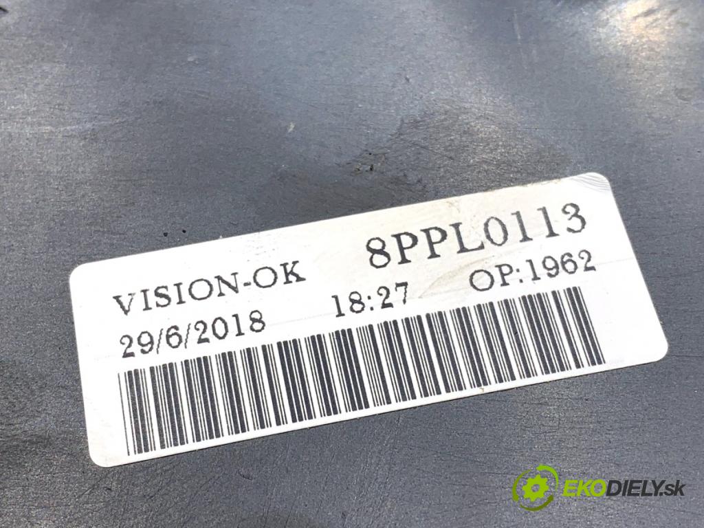 PEUGEOT 508 II liftback 2018 130 kW 2.0 BlueHDI 180 (FHEHZR, FHEHZN) 1997 Skrinka poistková 9804848580 (Poistková skrinka)