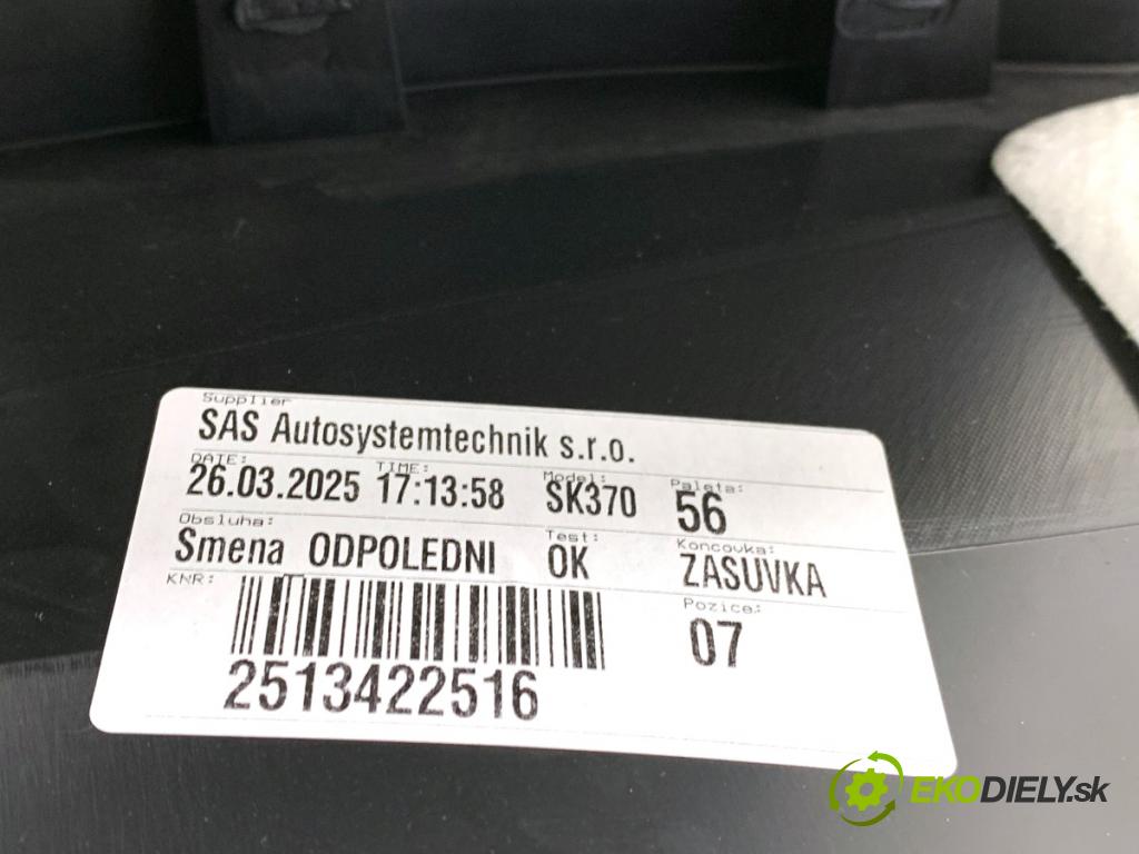 SKODA SCALA liftback 2025 85 kW 1.0 TSI 999 Tunel stredový opierka