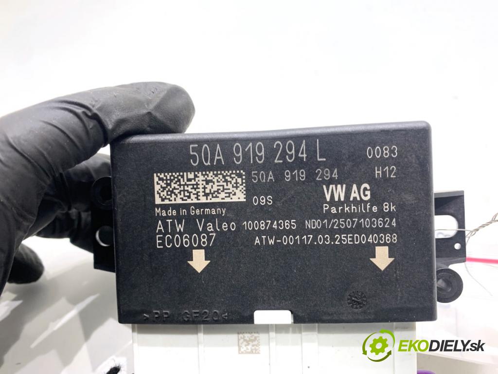 SKODA SCALA liftback 2025 85 kW 1.0 TSI 999 Modul PDC 5QA919294L (Riadiaca jednotka ostatné)